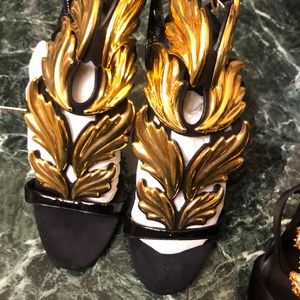 Giuseppe Heels Black/Gold sizes 39-41